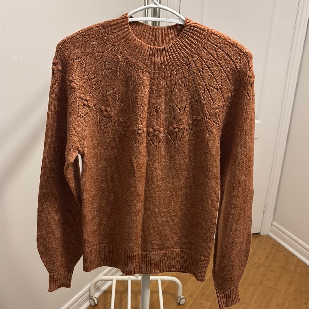 RW&CO. Textured Crewneck Sweater